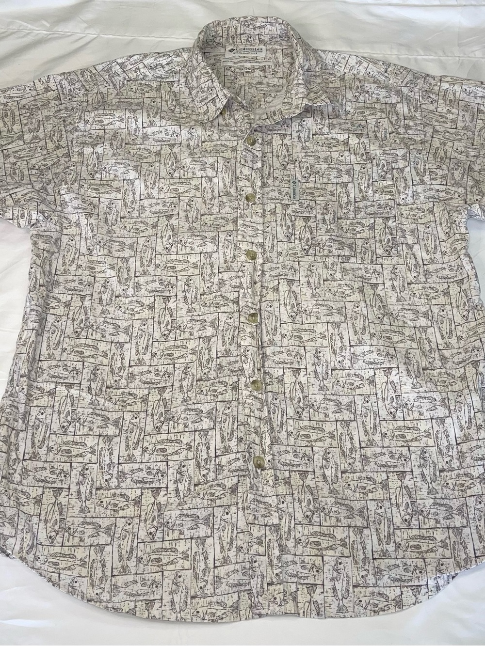 Columbia Beige and Light Gray Patterned Short-Sleeve Button Shirt